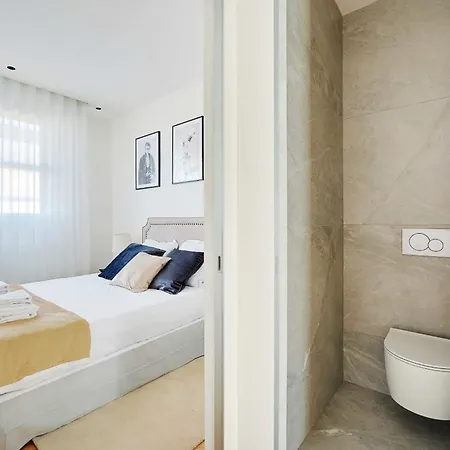 Spacious With Rooftop - Διαμέρισμα