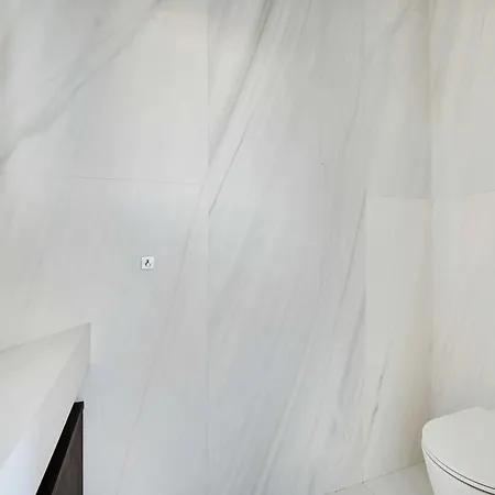 Spacious With Rooftop - Διαμέρισμα Neuilly-sur-Seine